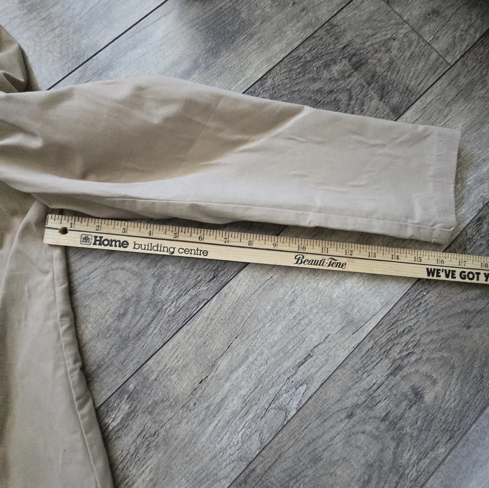 Old Navy Tan Medium Womens Trench Coat, Excellent Condition - Picture 4 of 10
